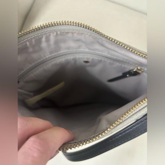 Kate Spade New York Watson Lane Hester Grey Taupe Crossbody Nylon Bag EUC - Picture 3 of 7